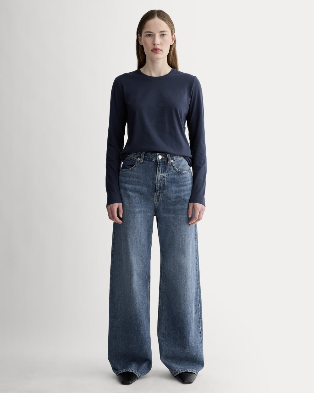The Slim Long-Sleeve Crew in Essential Cotton | Navy