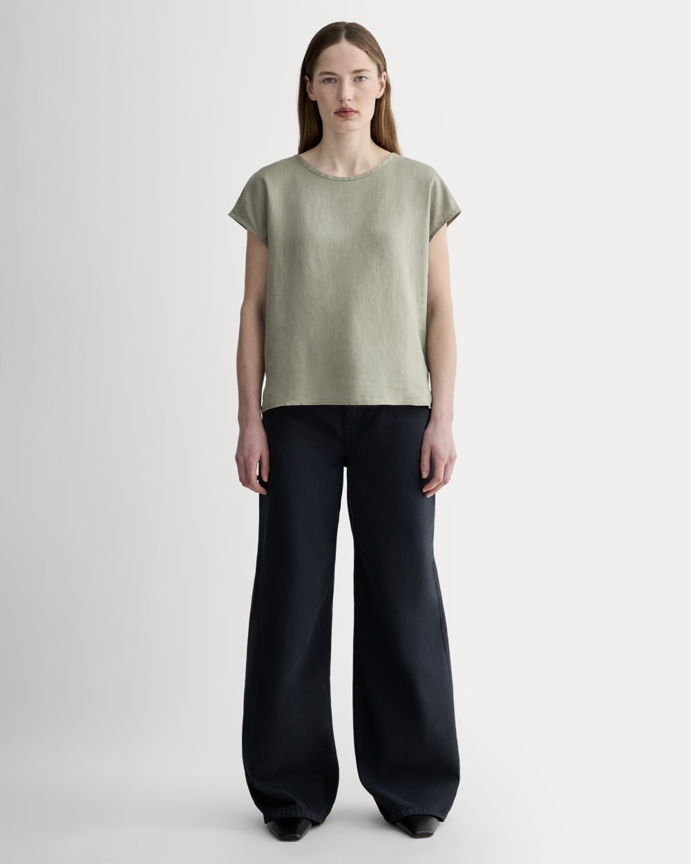 The Muscle Top in Linen | Sage Green