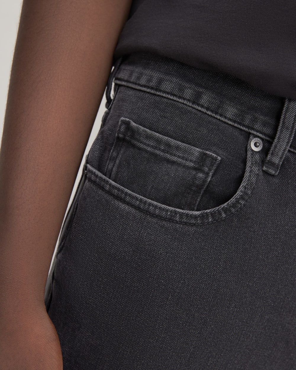 The Skinny 4-Way Stretch Organic Jean | Uniform | Washed Black