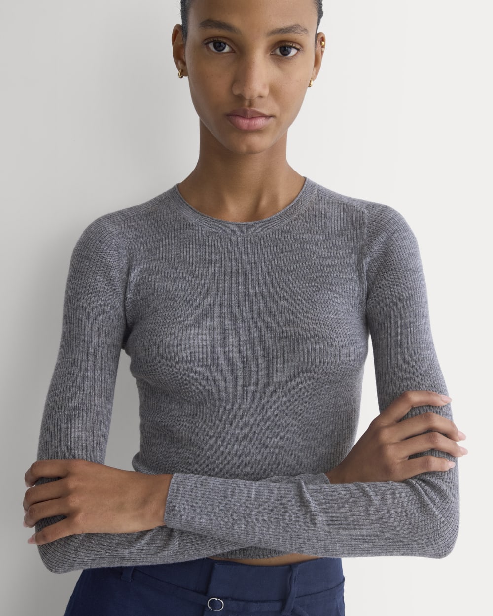 The Cropped Crew Top in Ultrafine Merino | Heather Mid Grey