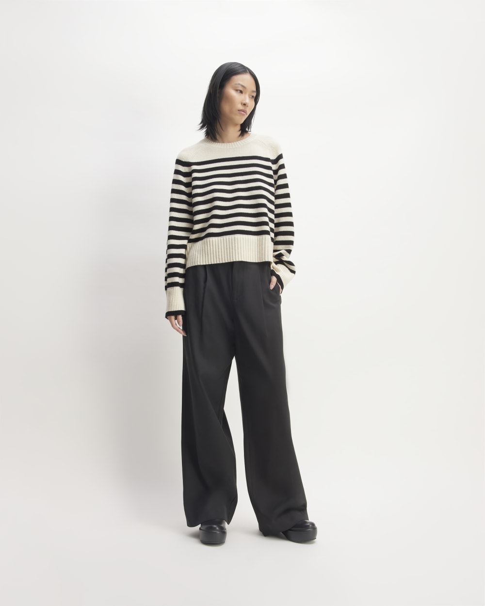 The Boxy Crew in Cashmere | Bone / Black