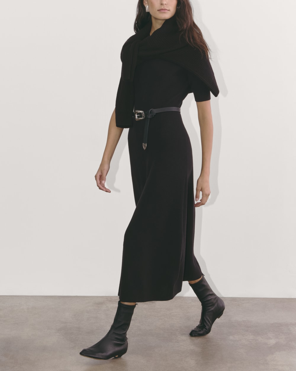 The Ribbed Sweater Dress | Black