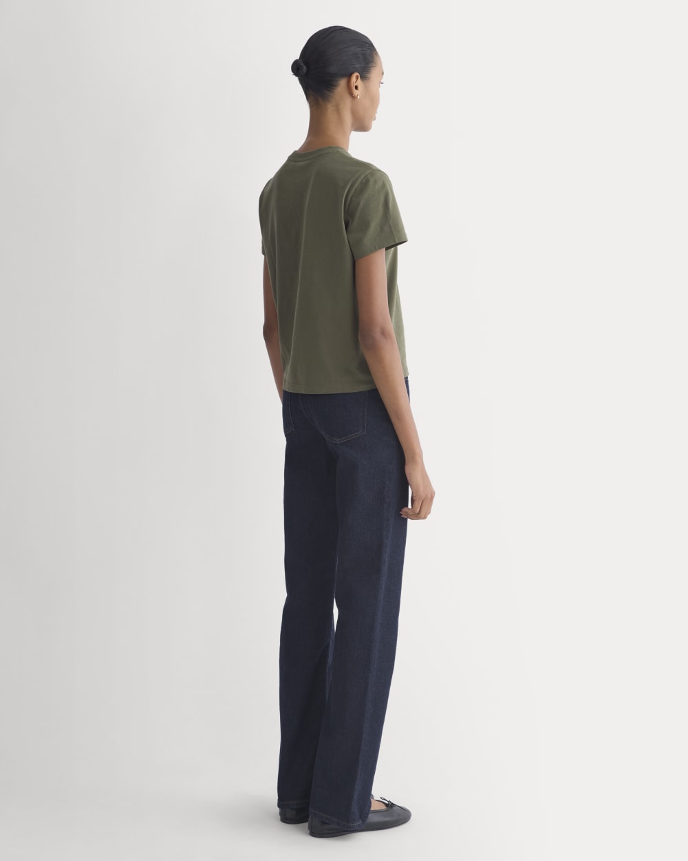 The Box-Cut Tee in Essential Cotton | Olive Night | Pocket