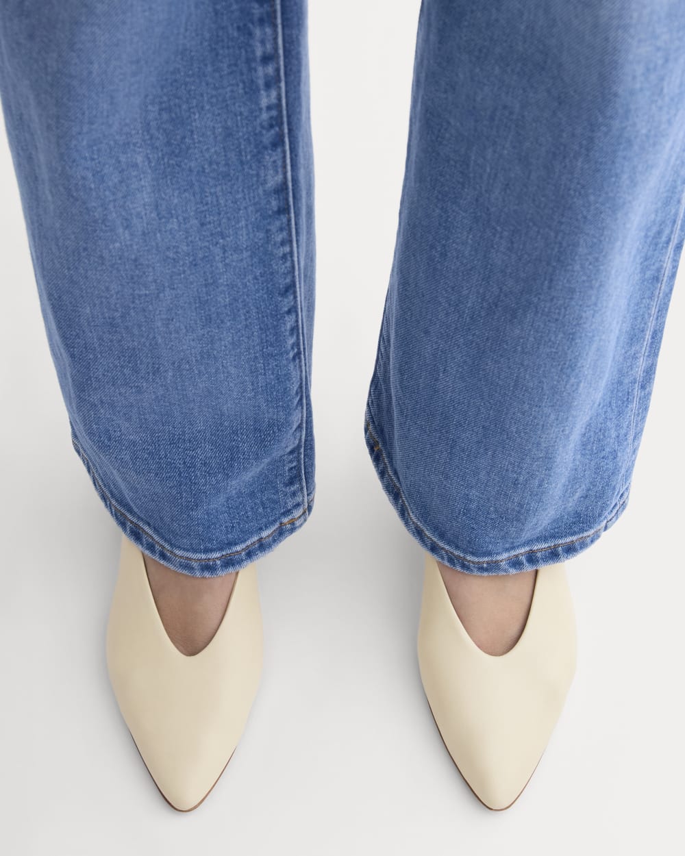 Made in Italy Almond-Toe Pump | Crema
