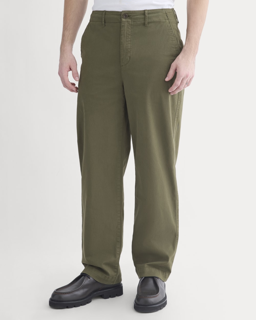 Everyday Relaxed-Fit Chino | Olive Night