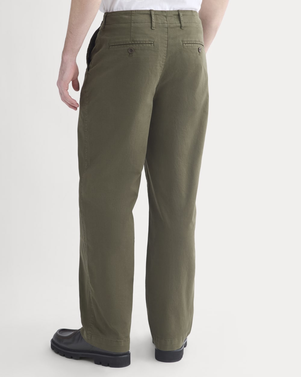 Everyday Relaxed-Fit Chino | Olive Night