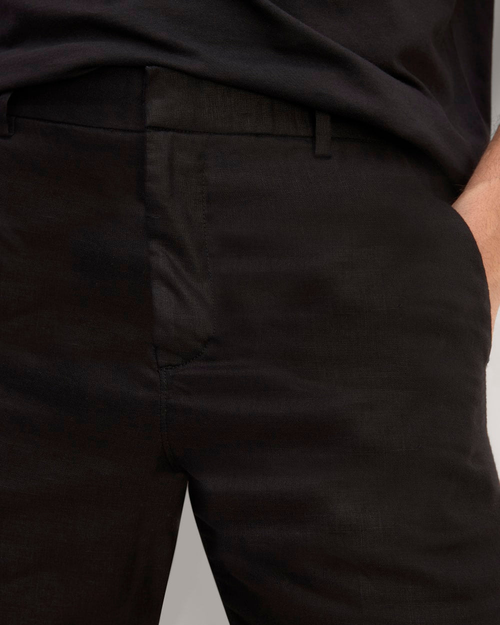 The 7" Linen Trouser Short | Black