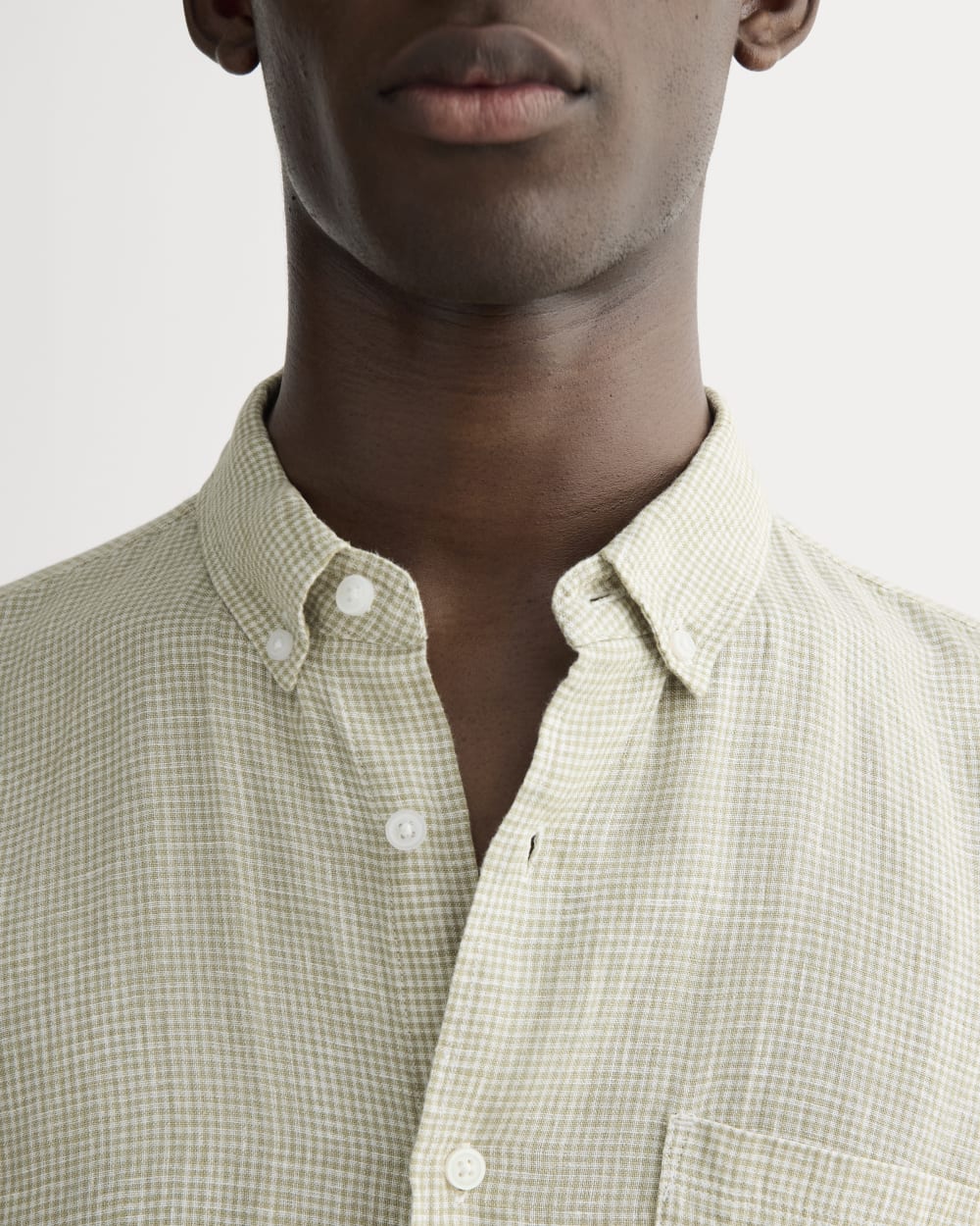 The Classic Short-Sleeve Shirt in Linen | Elm Gingham
