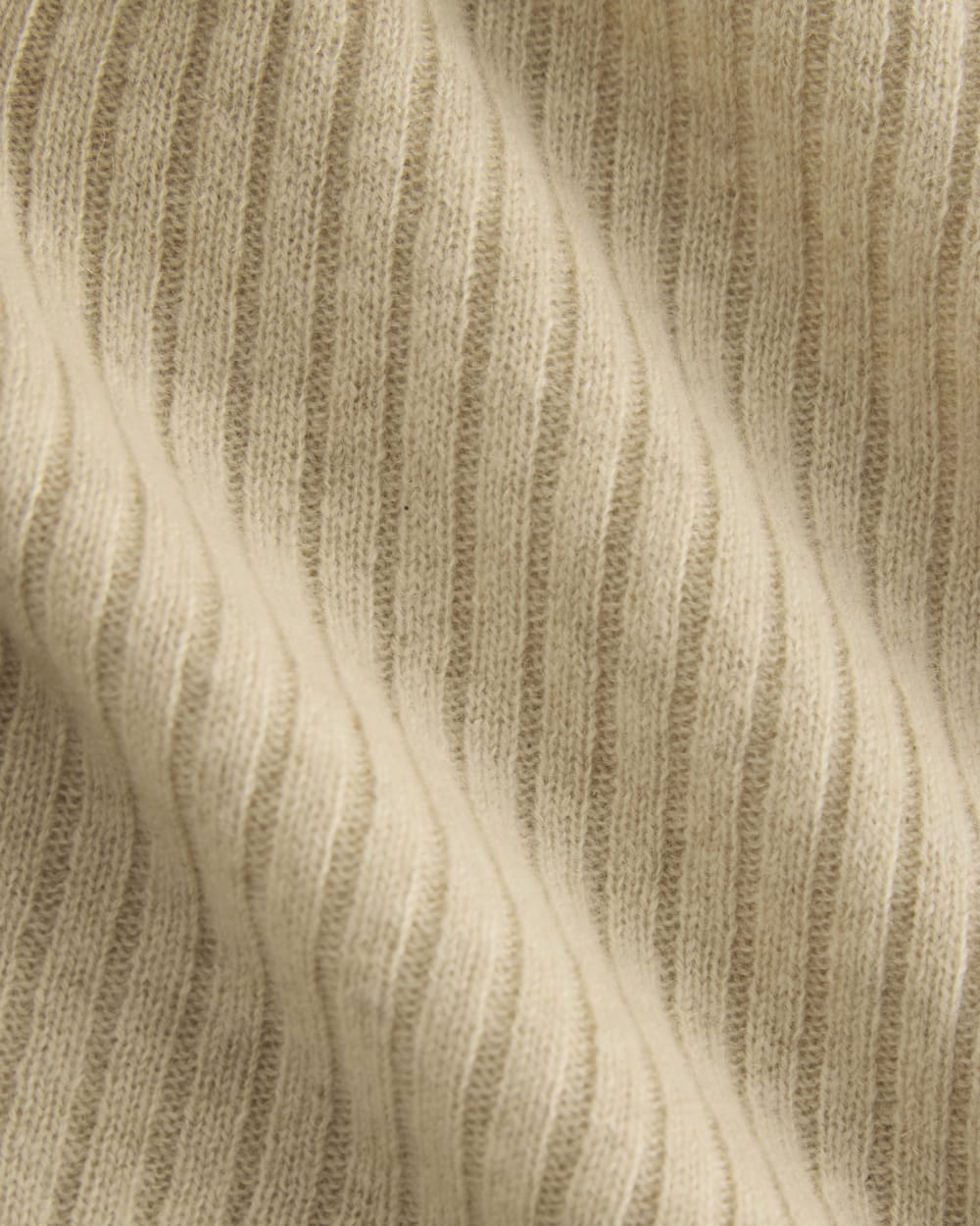 Cashmere Ribbed V-Neck Cardigan | Heather Light Camel